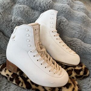 Risport Electra Figure Skates with MK Galaxy blades - size 240